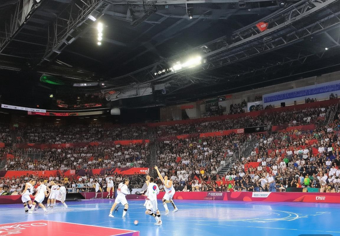 亚运巅峰对决：伊朗VS韩国精彩瞬间与裁判焦点解析(图3)